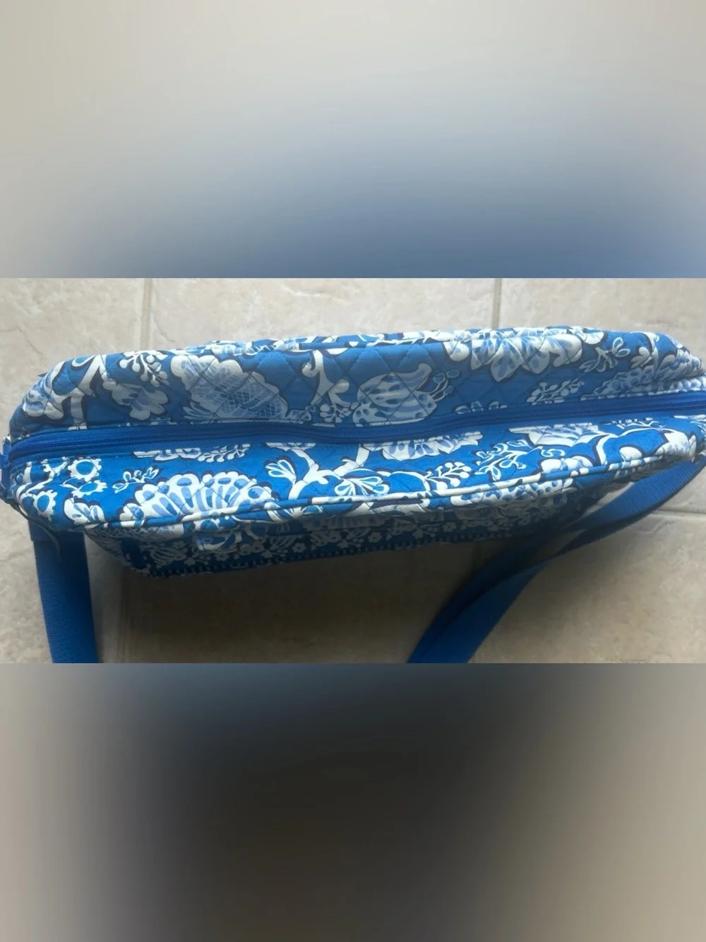 NWOT Vera Bradley Blue Lagoon Laptop bag/tote case Retired pristine